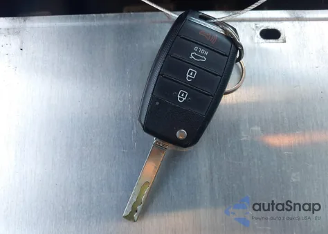 2020 Kia Rio S из США, поврежденный, VIN 3KPA24AD6LE279571